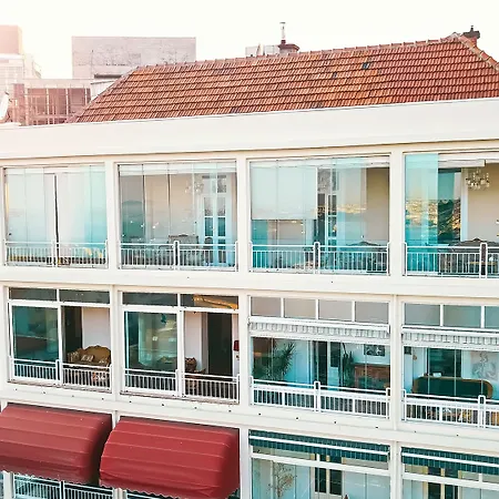 Apartment Maroon Istanbul